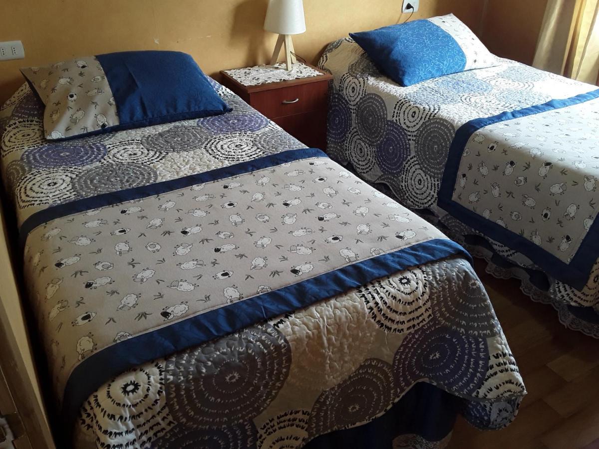 Hostal Don Pedro Пуерто Наталес Екстериор снимка