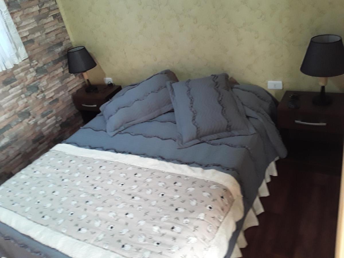 Hostal Don Pedro Пуерто Наталес Екстериор снимка